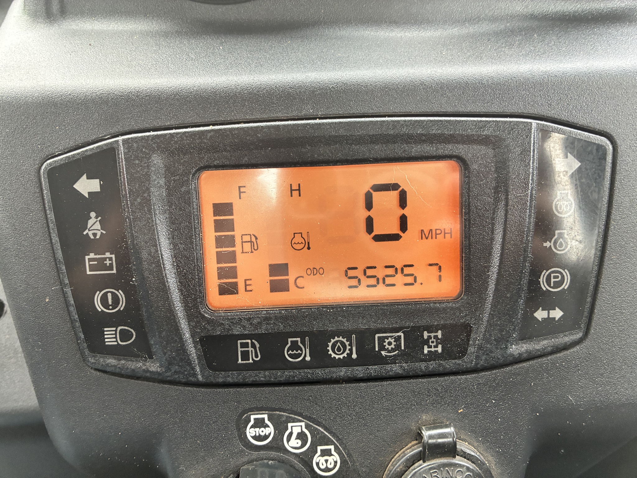 2015 Kubota RTV-X1100C Image 14