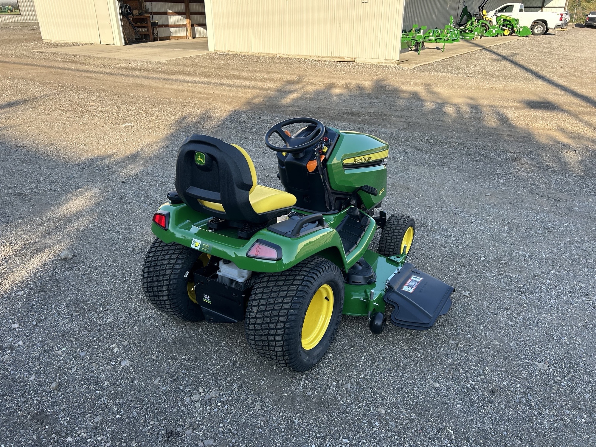 2025 John Deere X570 Image 6