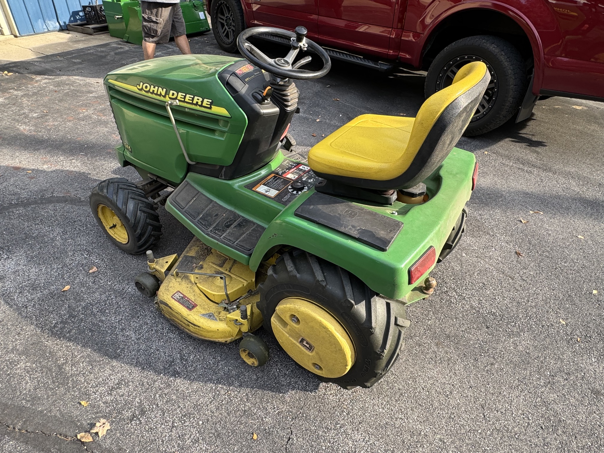 1998 John Deere 345 Image 3
