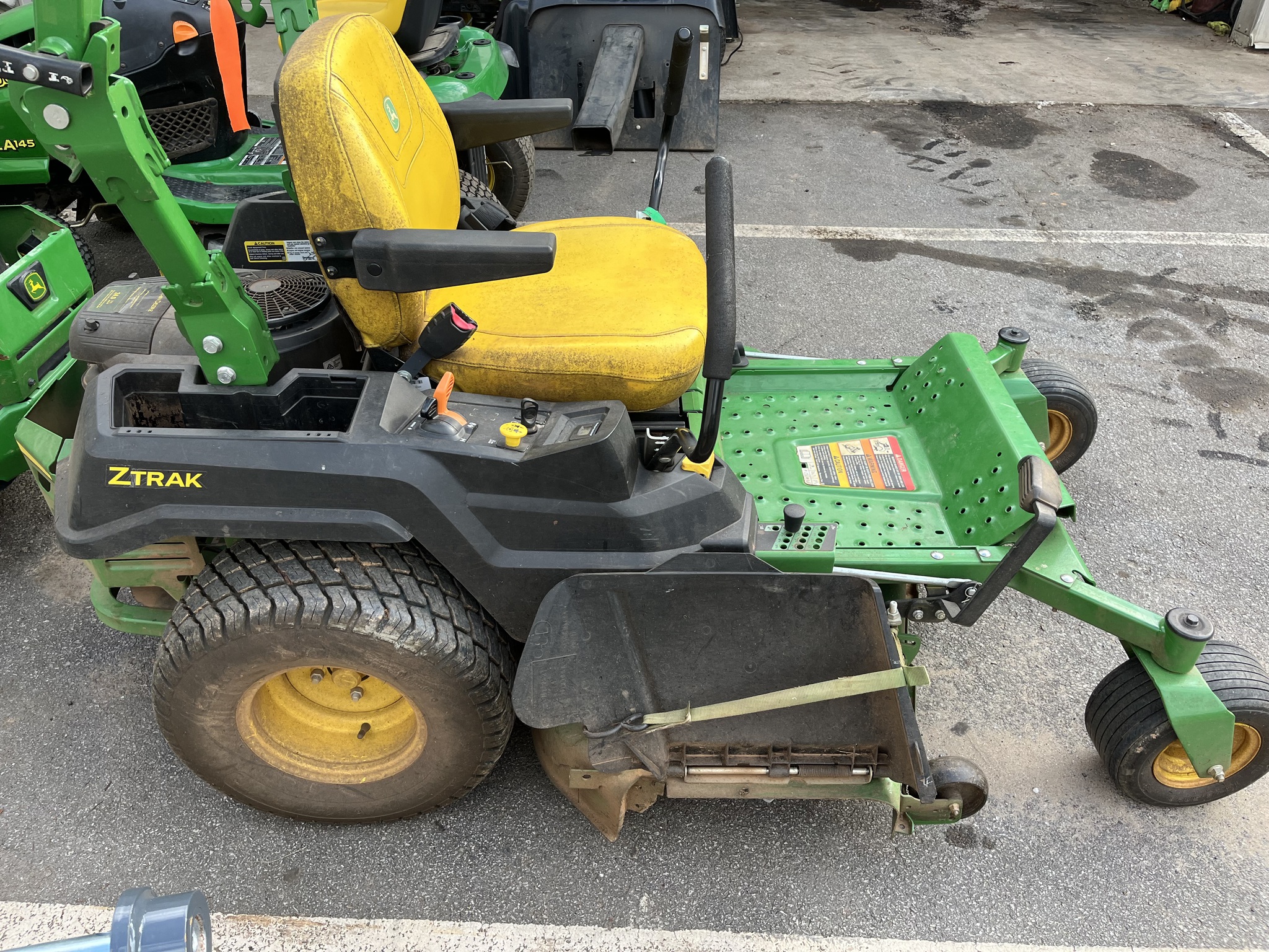 2024 John Deere Z515E Image 3