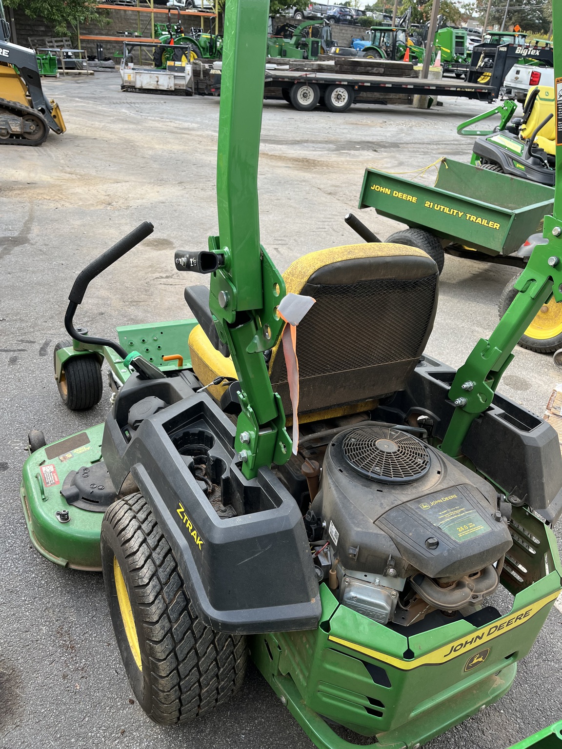 2024 John Deere Z515E Image 6