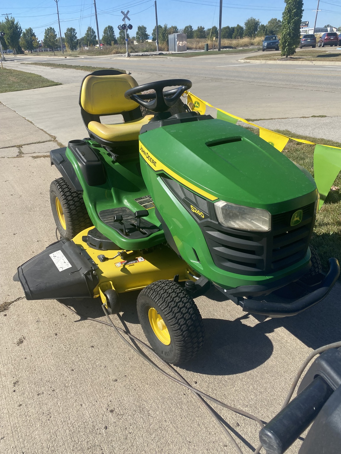 2021 John Deere S240 Image 2