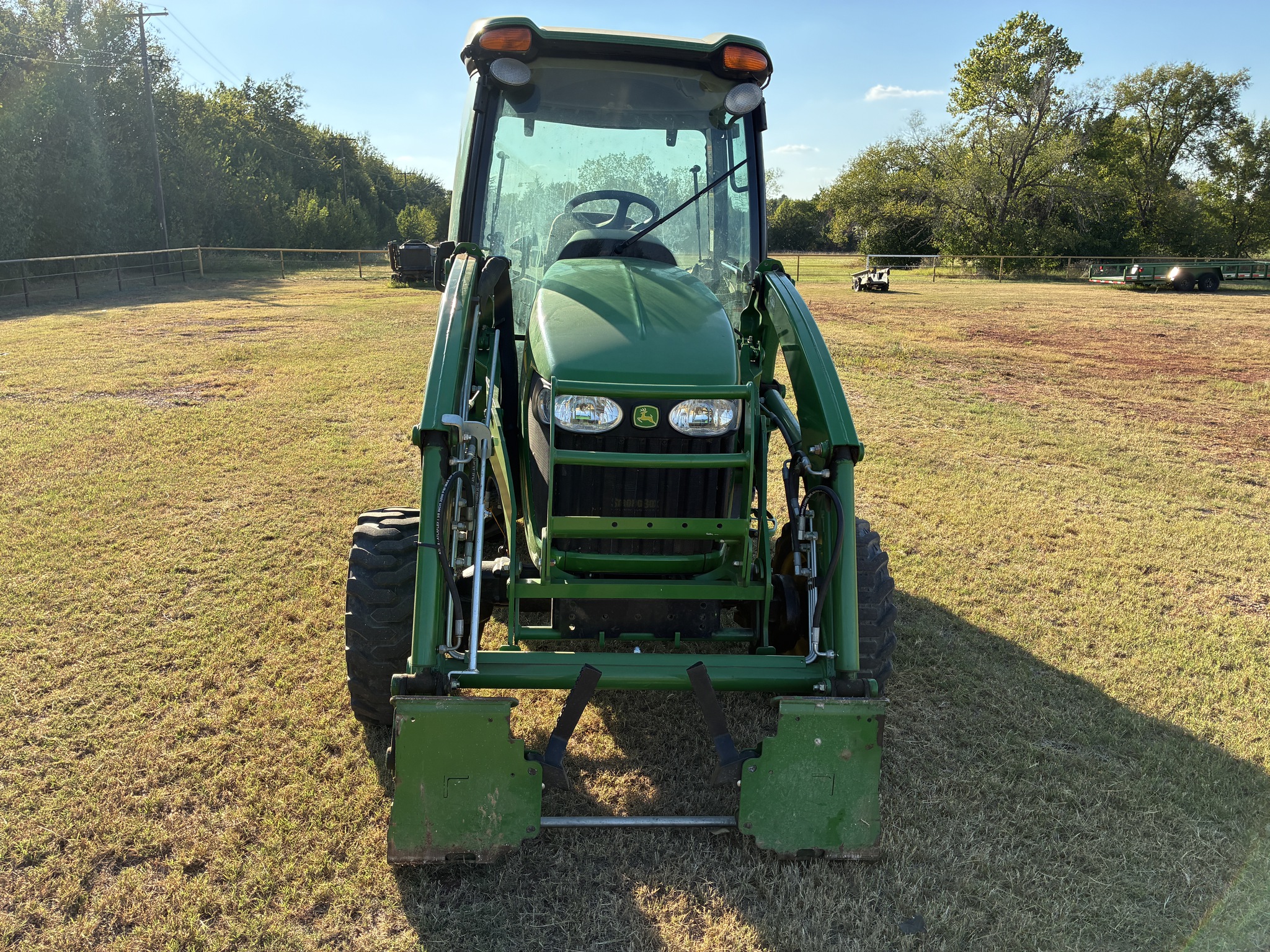 2012 John Deere 3520 Image 2