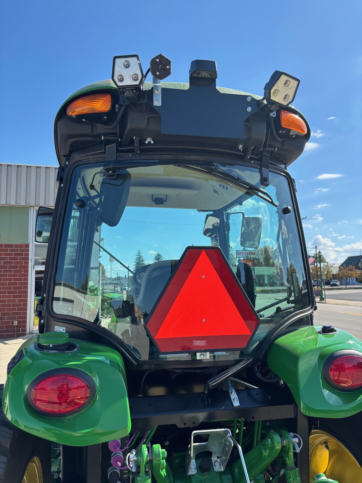 2023 John Deere 4075R Image 6