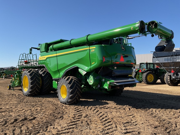 Used 2024 John Deere X9 1100 Combines at Horizon Ag & Turf in Westlock, AB - Photo4