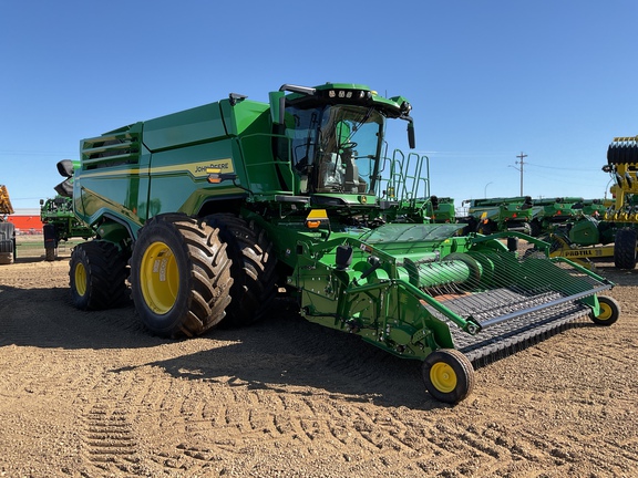 Used 2024 John Deere X9 1100 Combines at Horizon Ag & Turf in Westlock, AB - Photo8