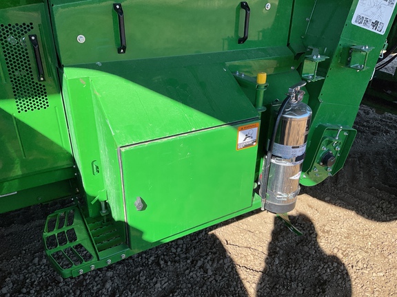 Used 2024 John Deere X9 1100 Combines at Horizon Ag & Turf in Westlock, AB - Photo20