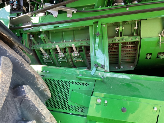 Used 2024 John Deere X9 1100 Combines at Horizon Ag & Turf in Westlock, AB - Photo19