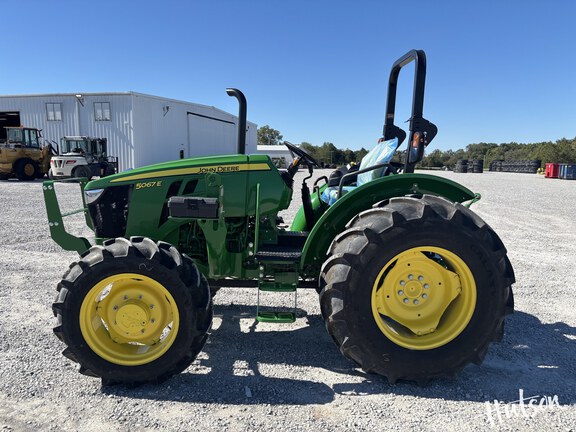 Photo of 2024 John Deere 5067E