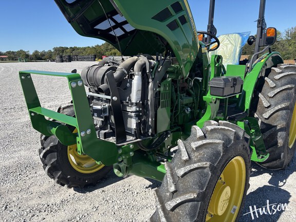 Photo of 2024 John Deere 5067E