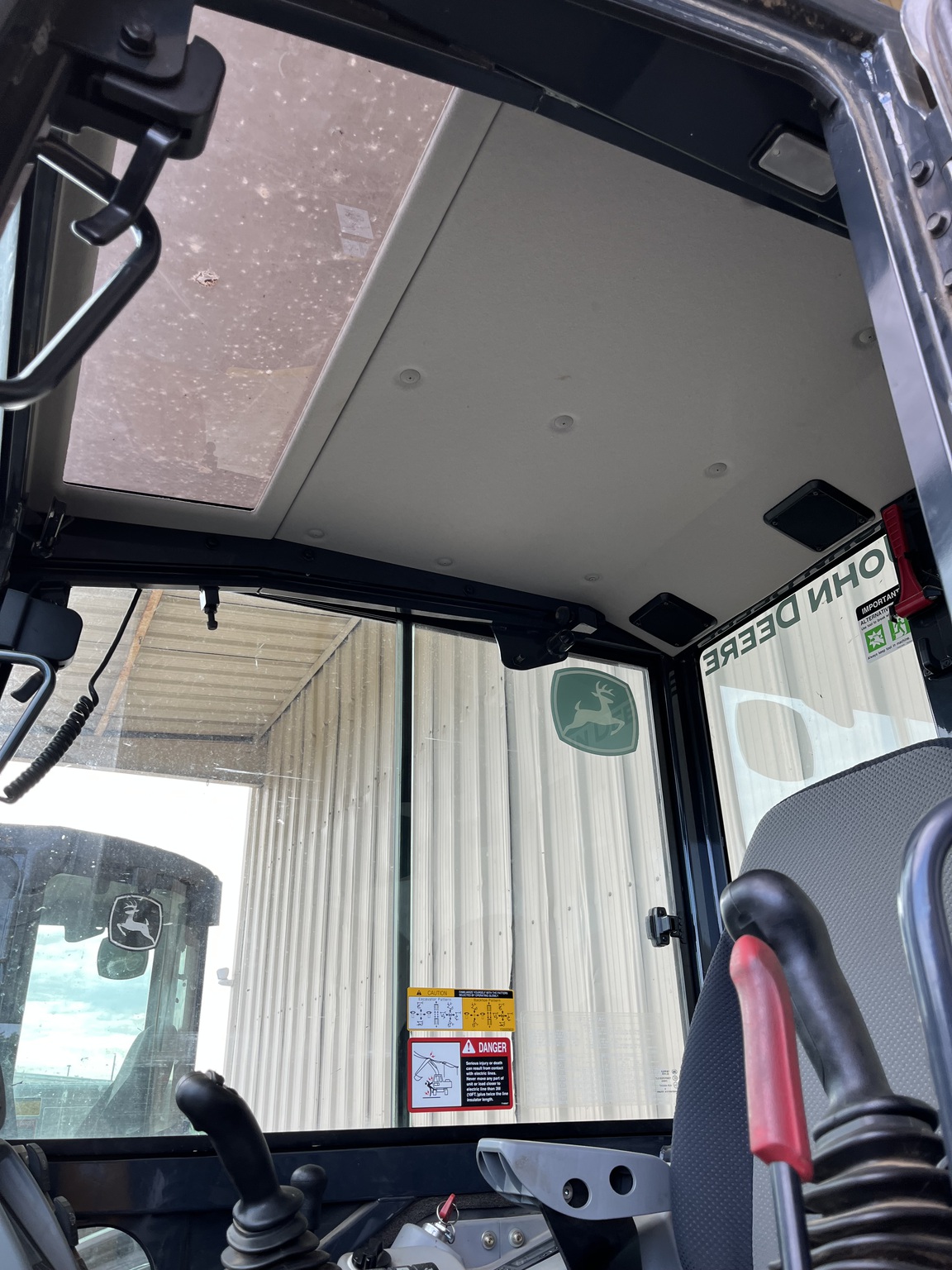 2020 John Deere 50G Image 11