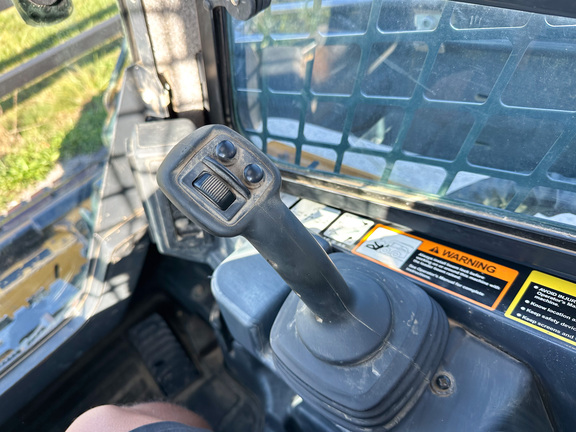 2022 John-Deere 331G