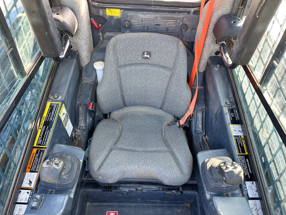 2022 John-Deere 331G