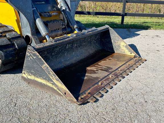 2022 John-Deere 331G