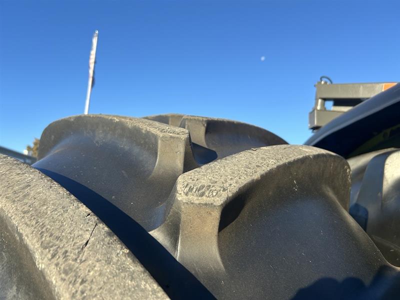 2016 Claas Xerion 5000 Trac Image 15