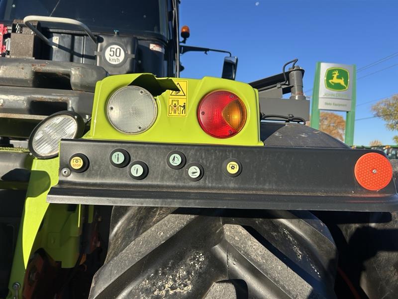 2016 Claas Xerion 5000 Trac Image 33