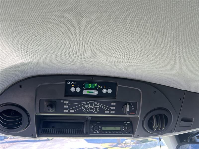 2016 Claas Xerion 5000 Trac Image 40