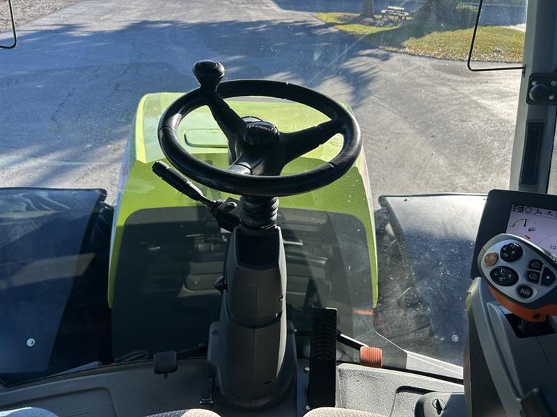 2016 Claas Xerion 5000 Trac Image 47