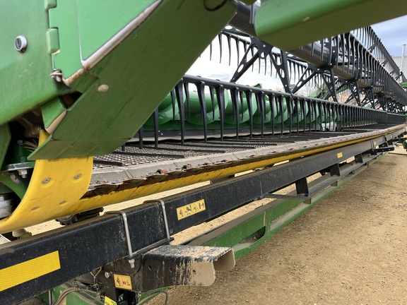 Used 2025 John Deere HDR 50 Combine Platforms at Horizon Ag & Turf in Westlock, AB - Photo7