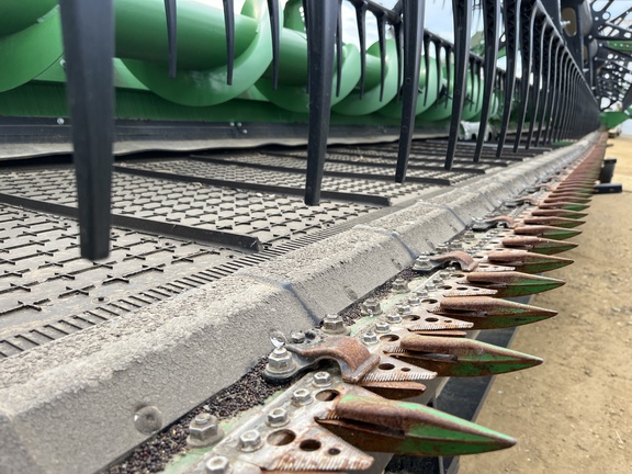 Used 2025 John Deere HDR 50 Combine Platforms at Horizon Ag & Turf in Westlock, AB - Photo8