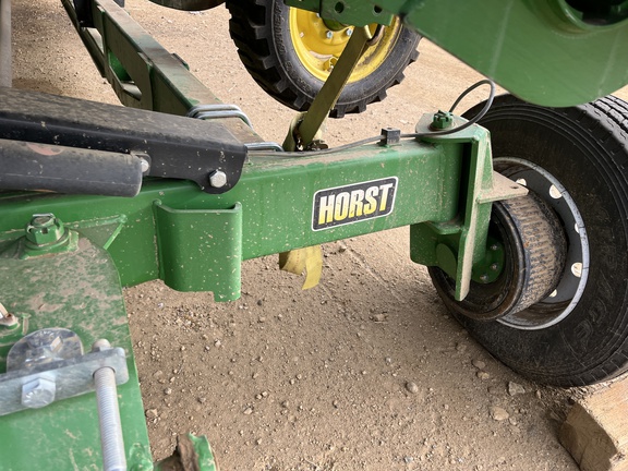 Used 2025 John Deere HDR 50 Combine Platforms at Horizon Ag & Turf in Westlock, AB - Photo16