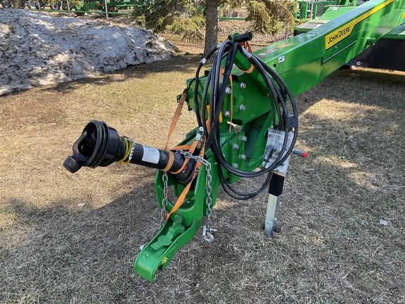 Used 2025 John Deere C400 Mower Conditioners at Horizon Ag & Turf in Westlock, AB - Photo9