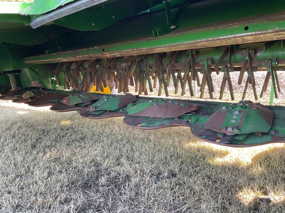 Used 2025 John Deere C400 Mower Conditioners at Horizon Ag & Turf in Westlock, AB - Photo11