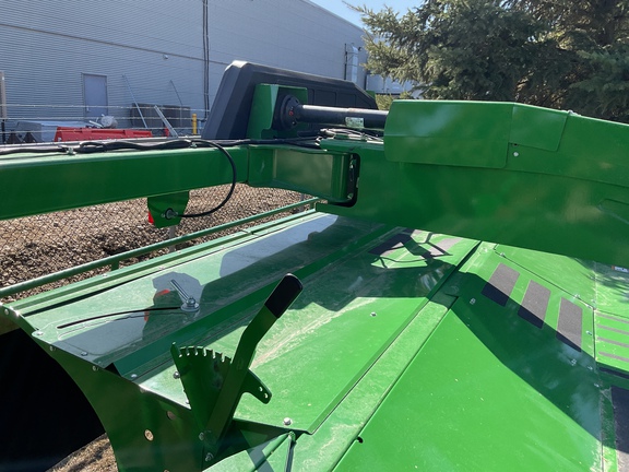 Used 2025 John Deere C400 Mower Conditioners at Horizon Ag & Turf in Westlock, AB - Photo8