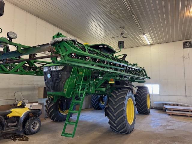 2021 John Deere R4038 Image 1