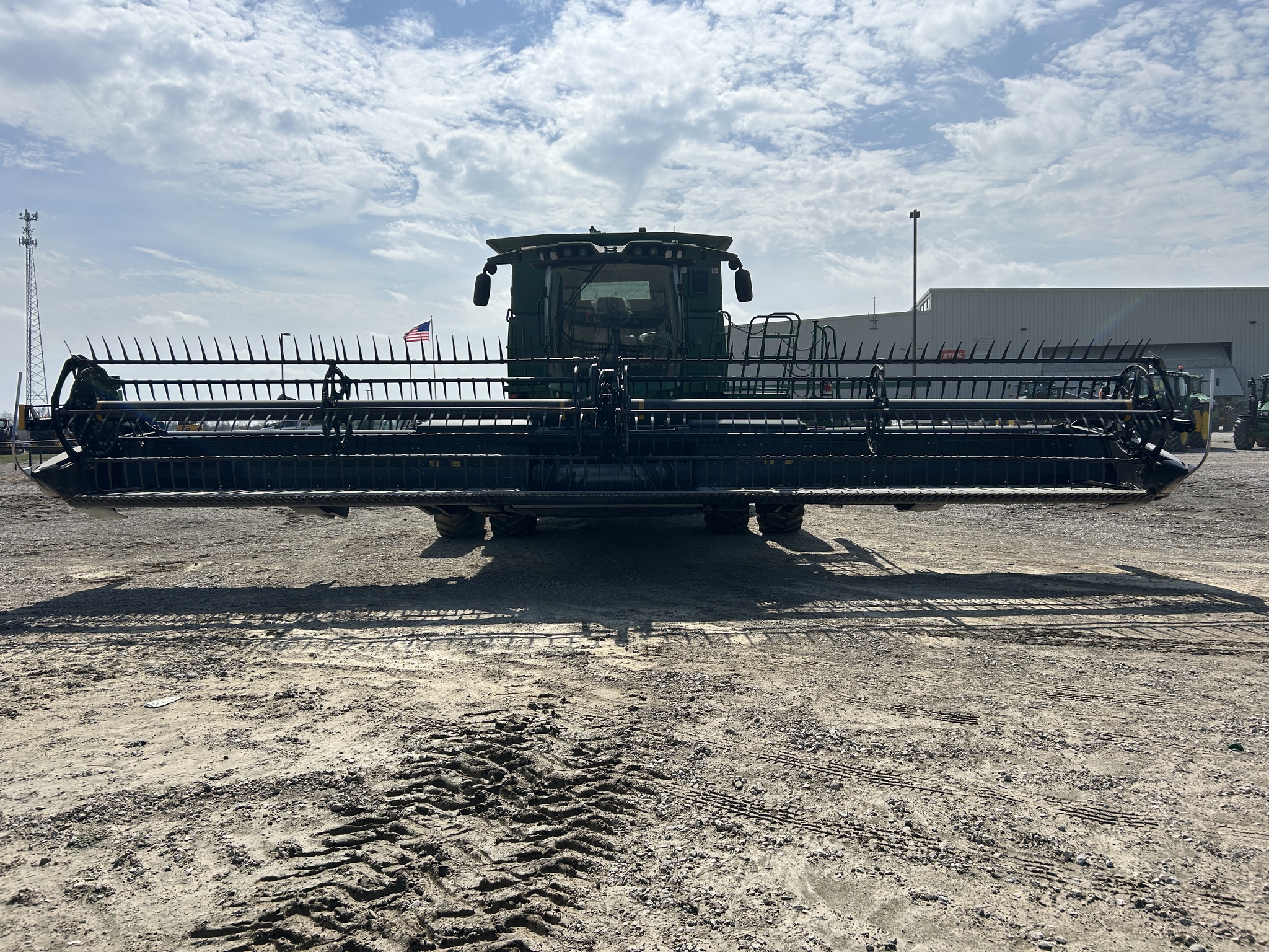  2018 MacDon FD75-35 at Heritage Tractor in Adrian, MO