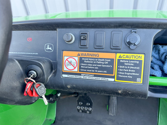 2024 John-Deere TX 4X2