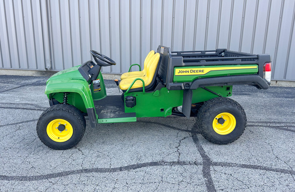 2024 John-Deere TX 4X2