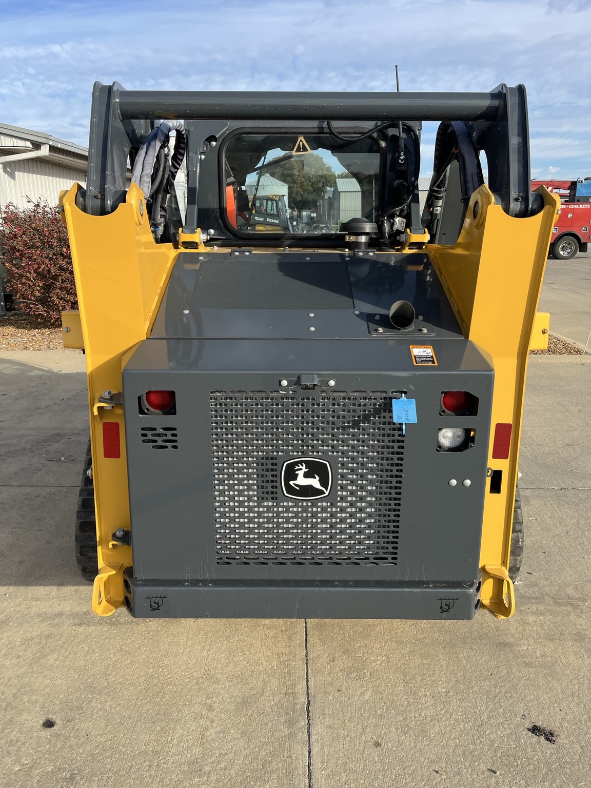 2023 John Deere 317G Image 5