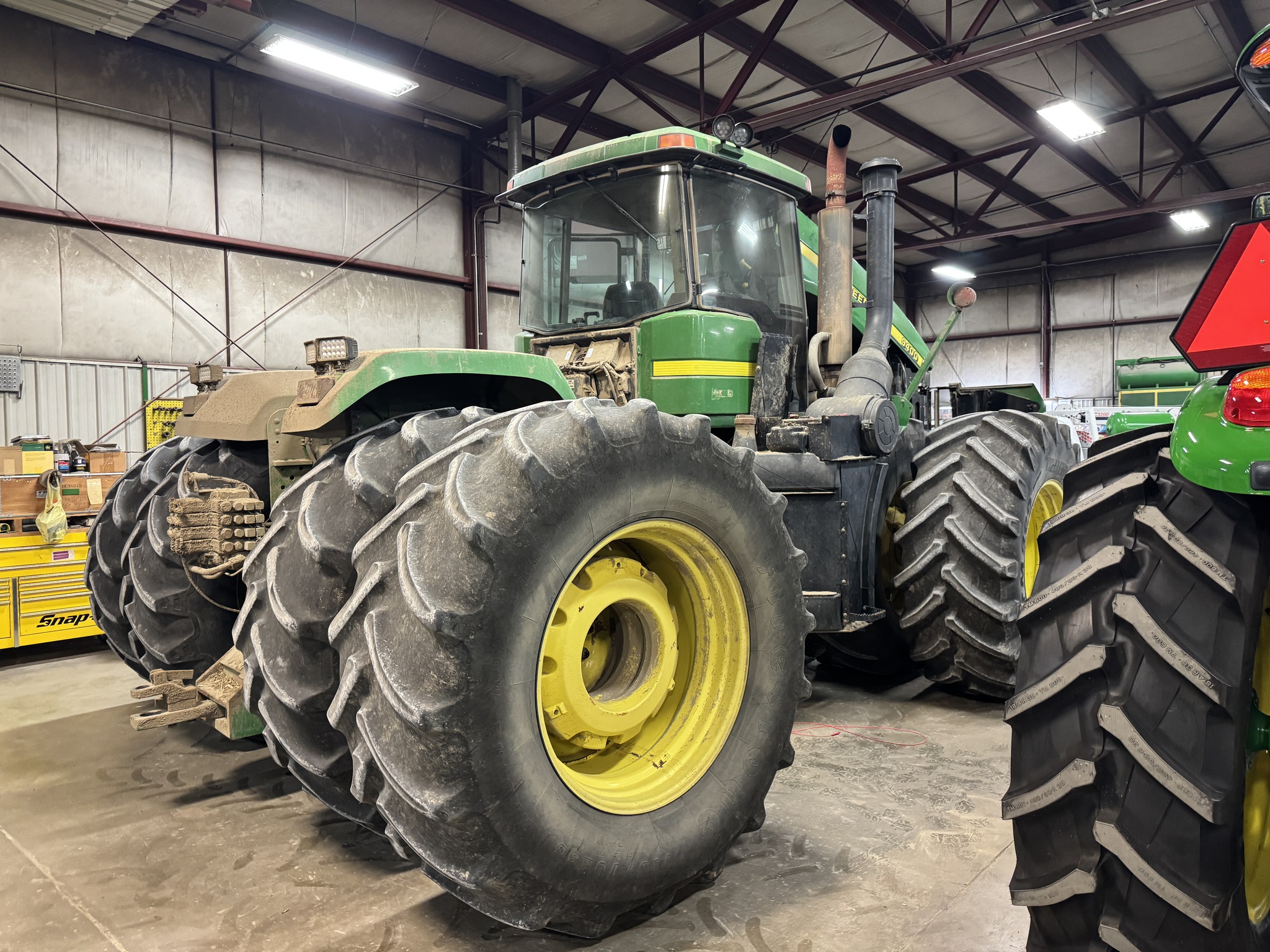 1998 John Deere 9400 Image 10