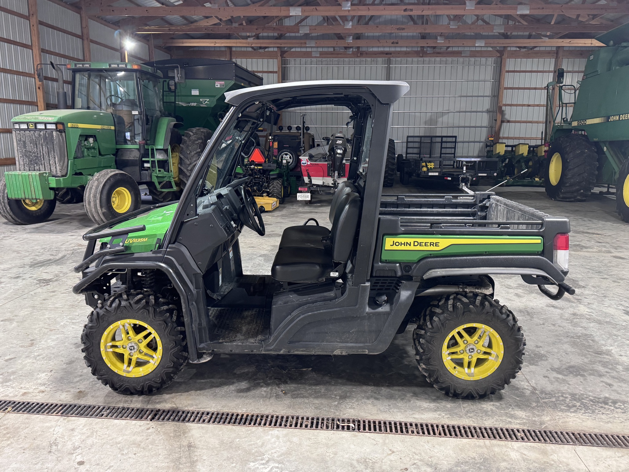 2023 John Deere XUV 835M Image 4