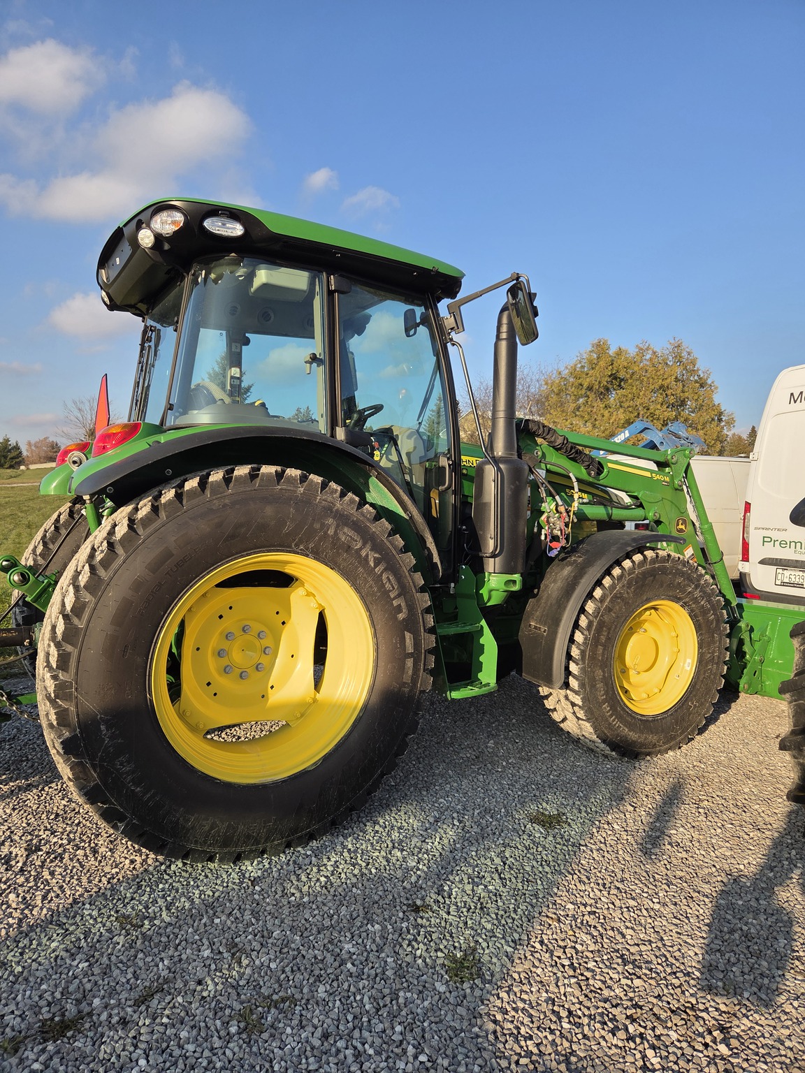 2024 John Deere 5095M Image 6