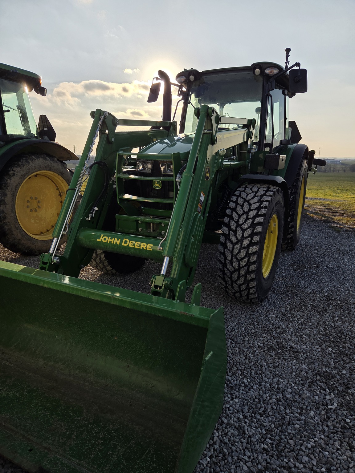 2024 John Deere 5095M Image 1