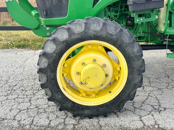 2016 John-Deere 5065E