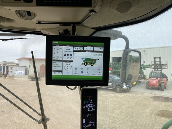 2018 John Deere S790