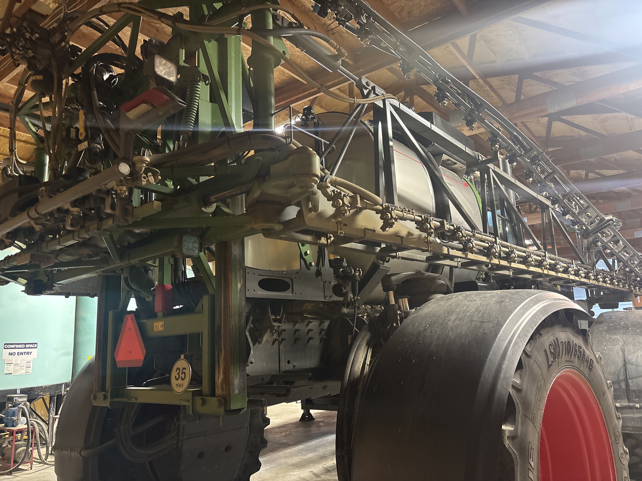 Used 2023 Fendt RG937H Self Propelled Sprayers at Koenig Equipment in Knightstown, IN - PhotoXL4