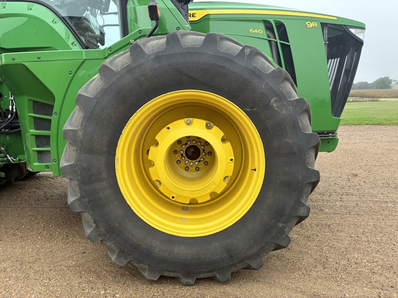 2025 John Deere 9R 640 - Photo15