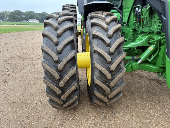 2025 John Deere 8R 370 - Photo16