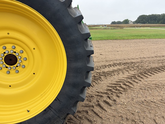 2025 John Deere 8R 370 - Photo23