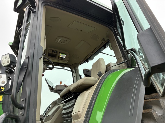 2025 John Deere 8R 370 - Photo37
