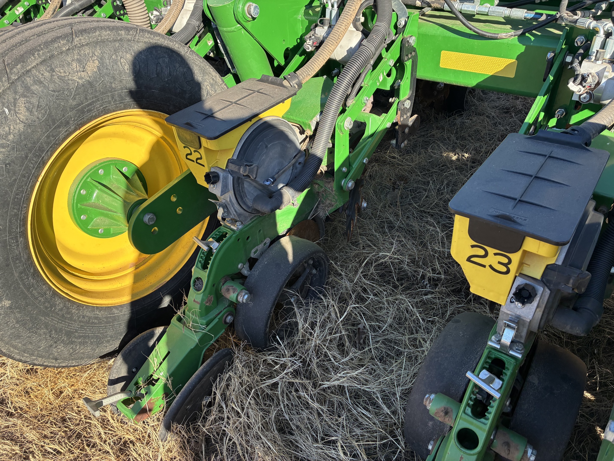 2020 John Deere 1775NT Image 6