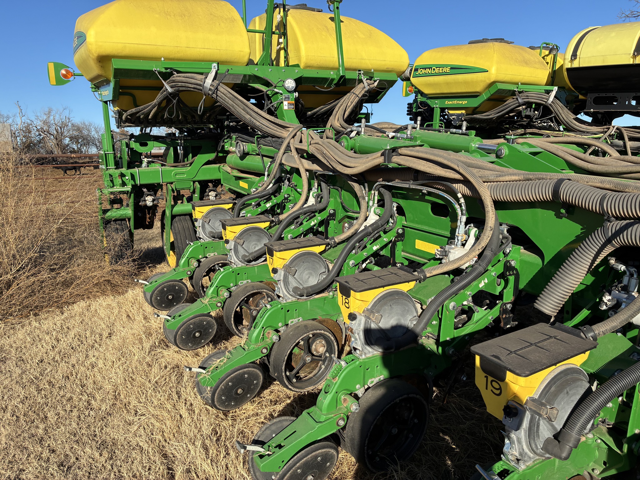 2020 John Deere 1775NT Image 1