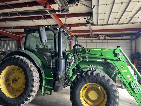 2017 John Deere 6155R (3rd thumbnail)