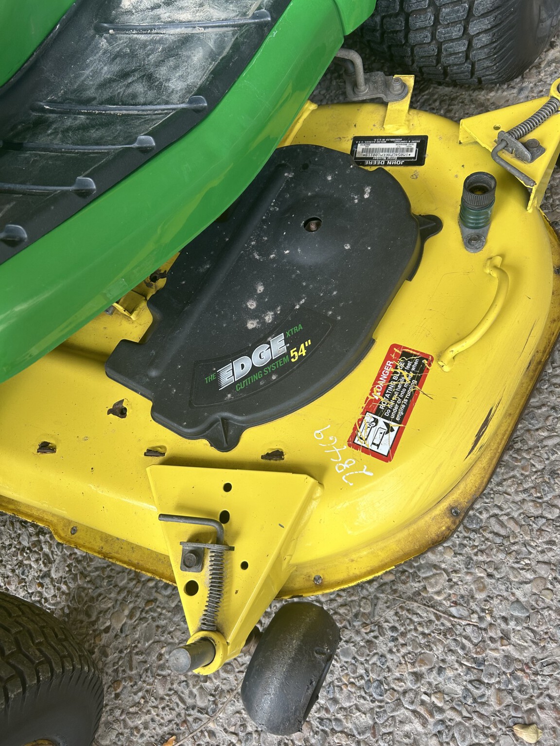 2014 John Deere X534 Image 9