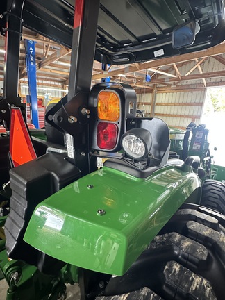 Photo of 2022 John Deere 4052M