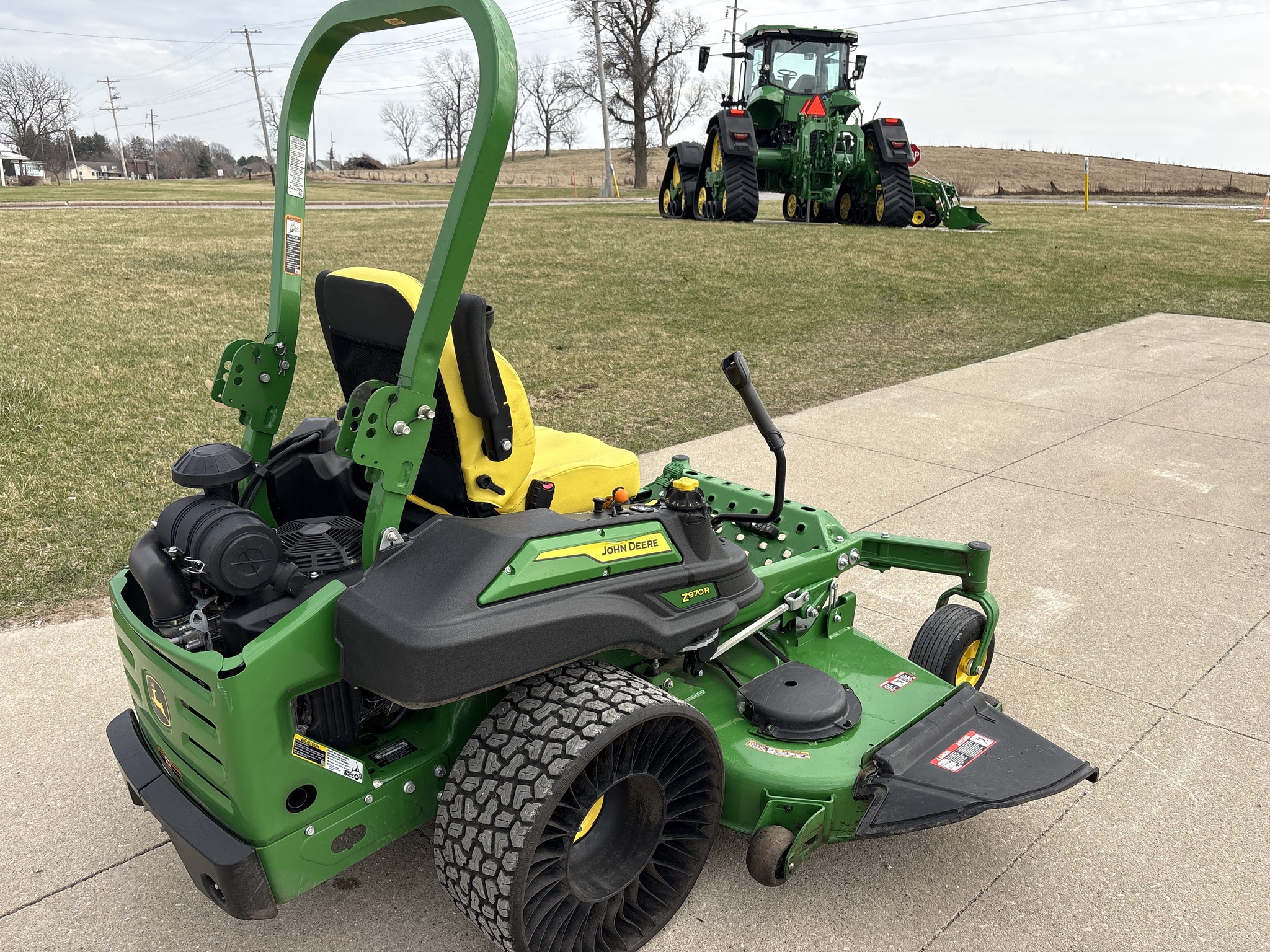 2025 John Deere Z970R at Heritage Tractor in Geneseo, IL